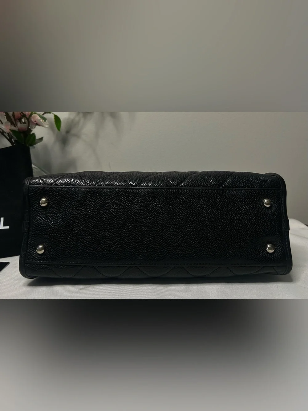 CHANEL CC Medium Shopper Tote Shoulder Bag Caviar Quilted Leather Black